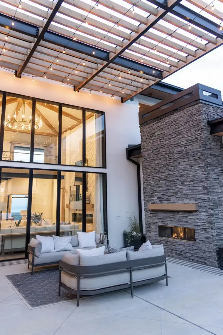 The Alpine Horizon by Raykon Construction