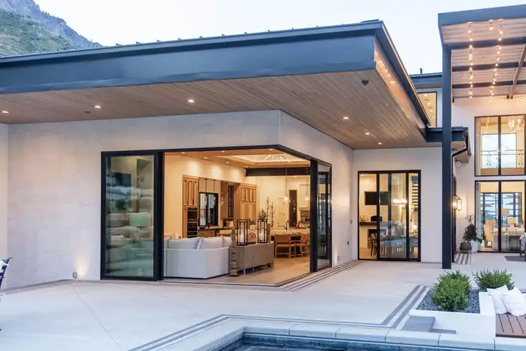 The Alpine Horizon by Raykon Construction