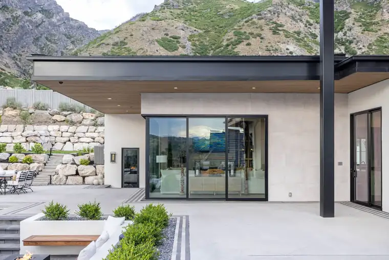 The Alpine Horizon by Raykon Construction