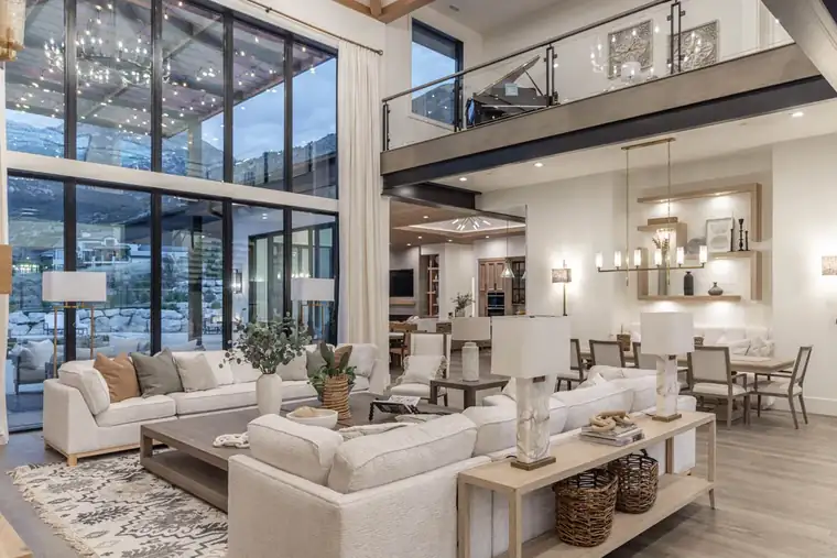 The Alpine Horizon by Raykon Construction