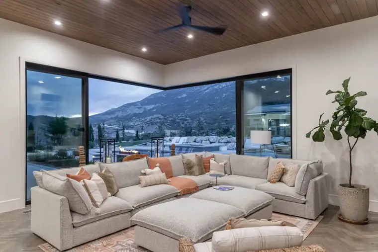 The Alpine Horizon by Raykon Construction
