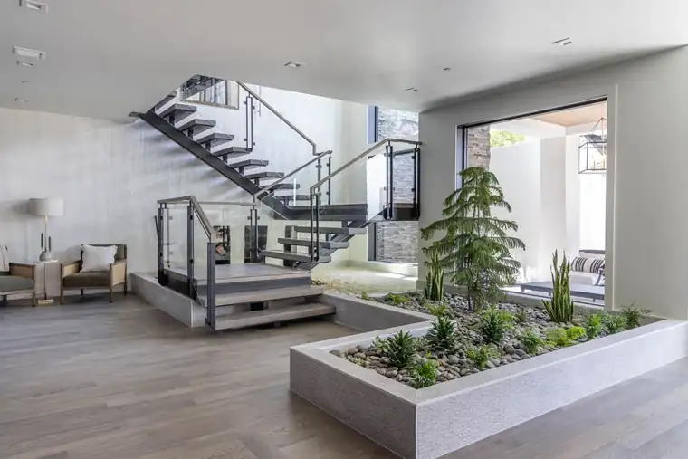 The Alpine Horizon by Raykon Construction