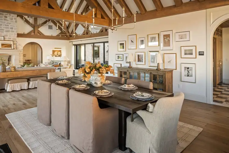 Auberge de la Famille by Raykon Construction