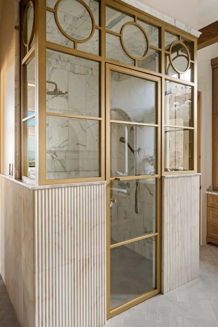 Auberge de la Famille by Raykon Construction