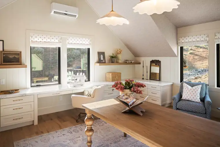Auberge de la Famille by Raykon Construction