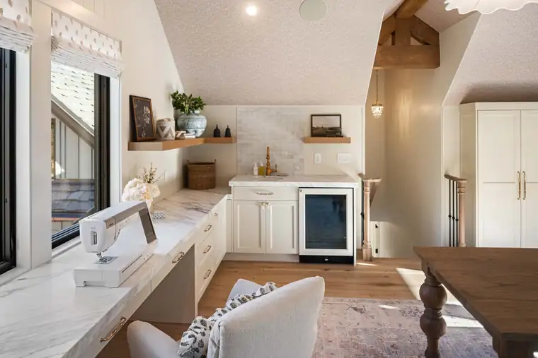 Auberge de la Famille by Raykon Construction