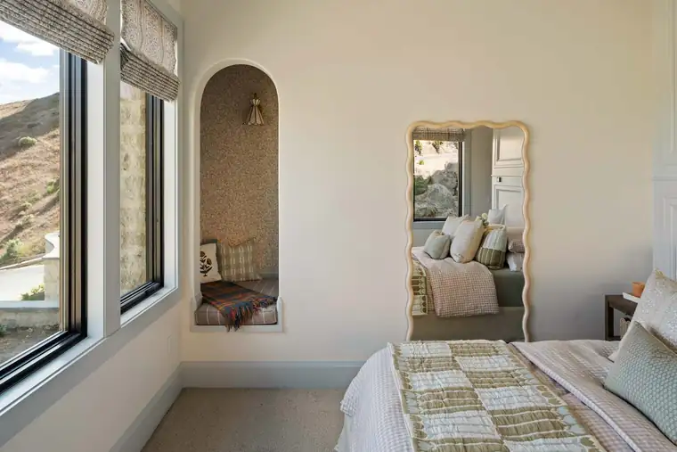 Auberge de la Famille by Raykon Construction
