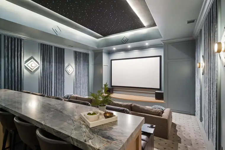 Auberge de la Famille by Raykon Construction
