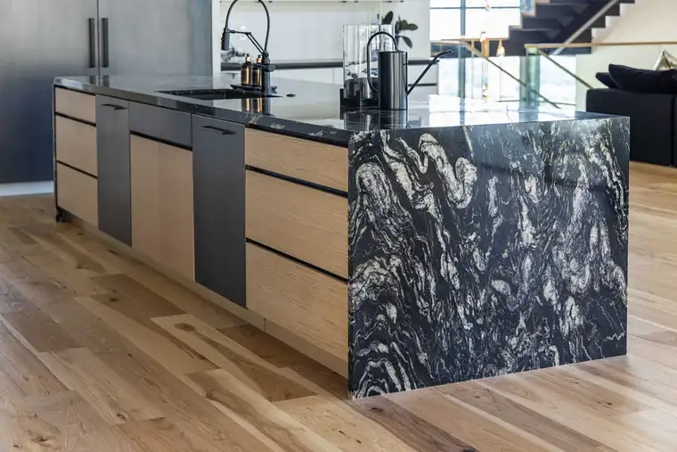 The Baccarat by Raykon Construction
