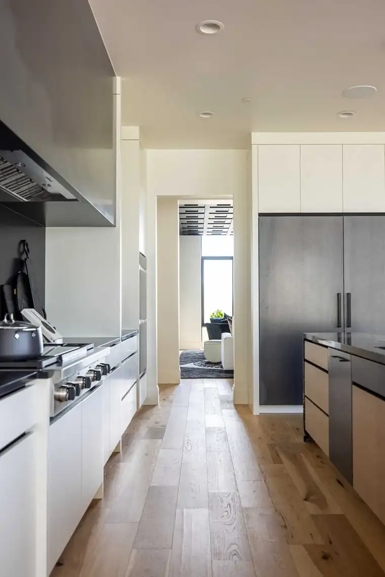 The Baccarat by Raykon Construction