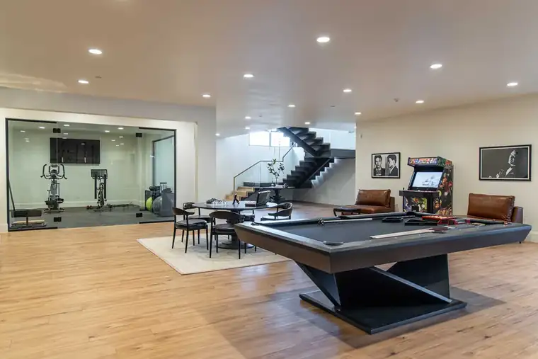 The Baccarat by Raykon Construction