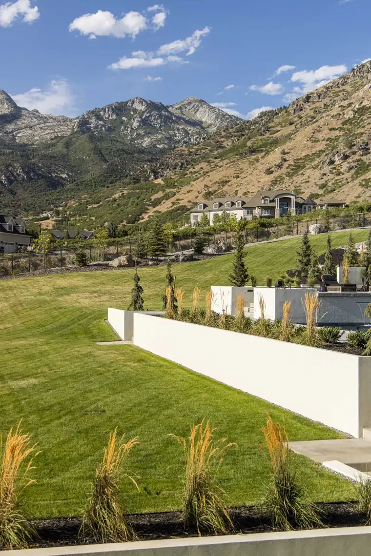 The Baccarat by Raykon Construction
