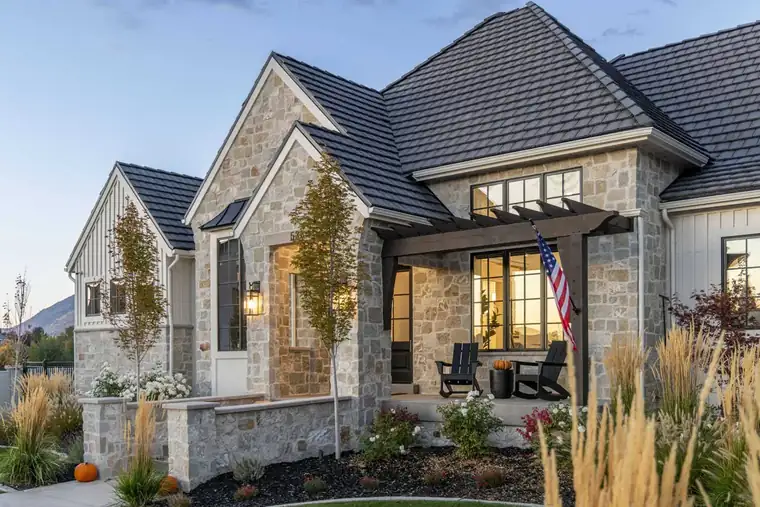 The Canyon Terrace by Raykon Construction