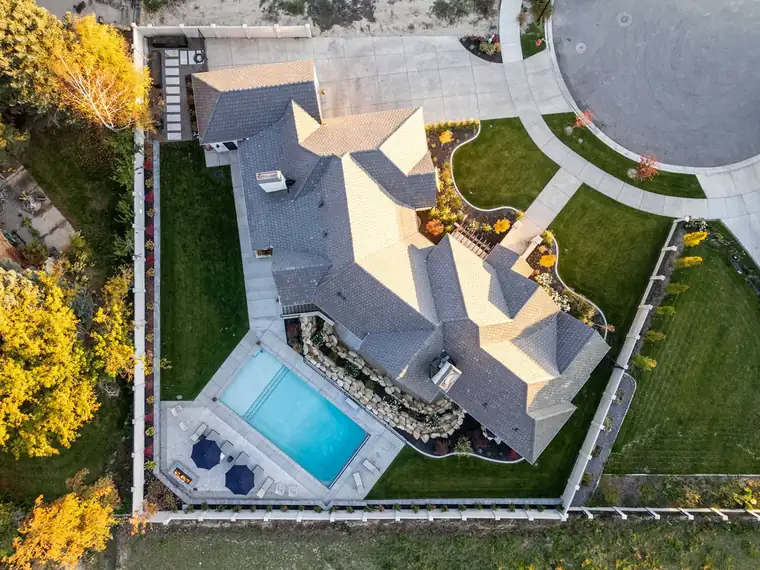 The Canyon Terrace by Raykon Construction
