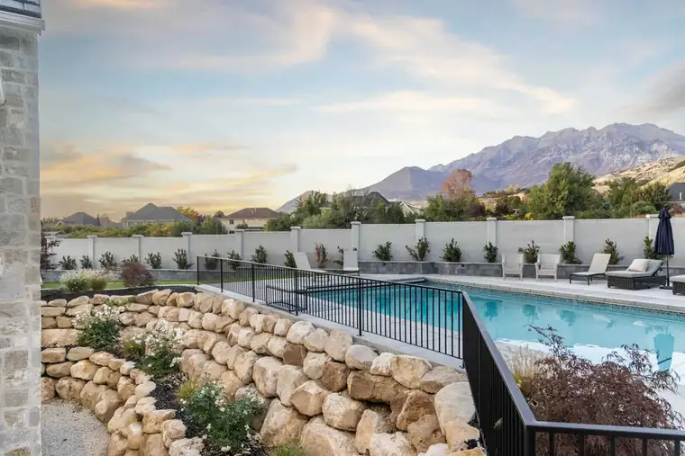 The Canyon Terrace by Raykon Construction
