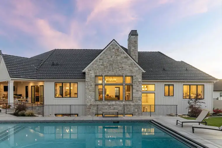 The Canyon Terrace by Raykon Construction