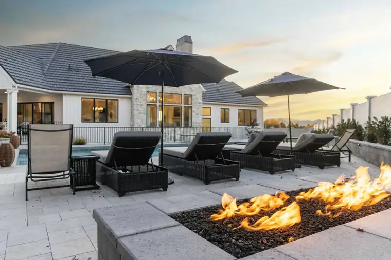 The Canyon Terrace by Raykon Construction