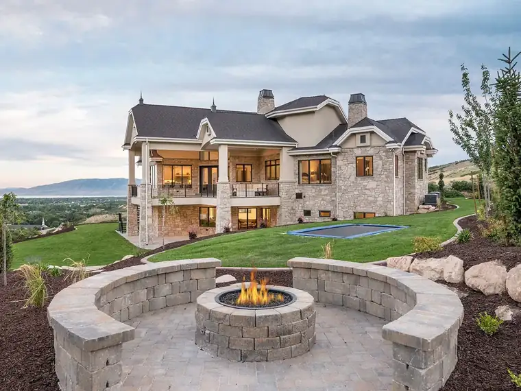 Deer Crest Circle by Raykon Construction