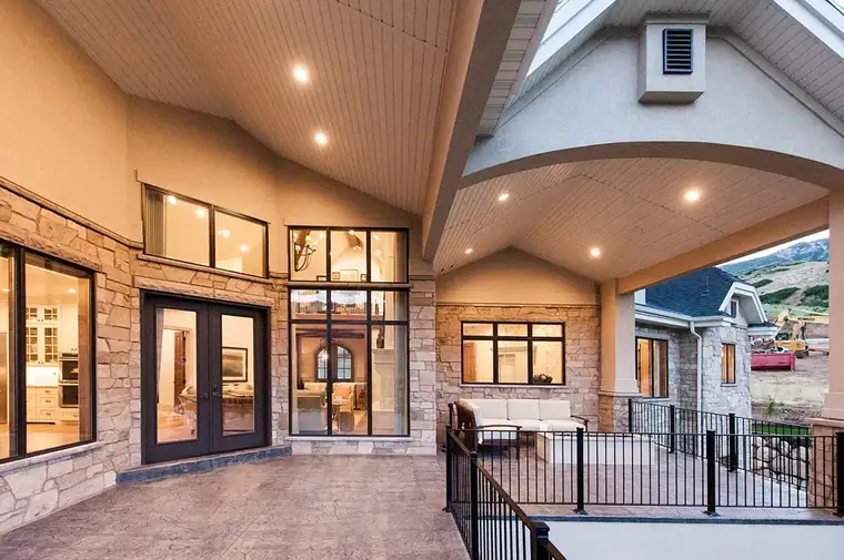Deer Crest Circle by Raykon Construction