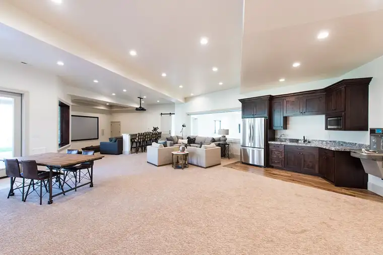 Deer Crest Circle by Raykon Construction
