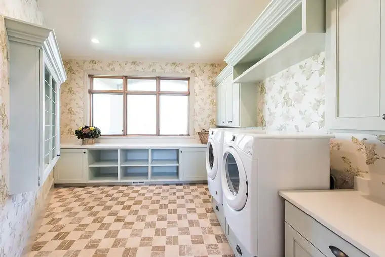 Deer Crest Circle by Raykon Construction