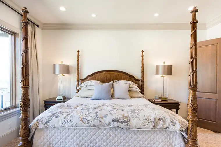 Deer Crest Circle by Raykon Construction