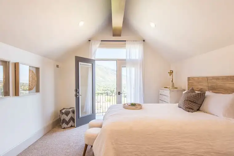 Deer Crest Circle by Raykon Construction