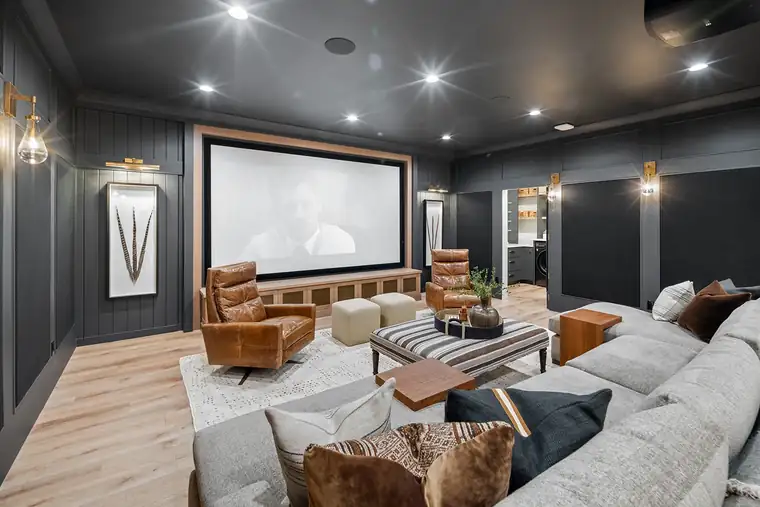 The European Chic by Raykon Construction
