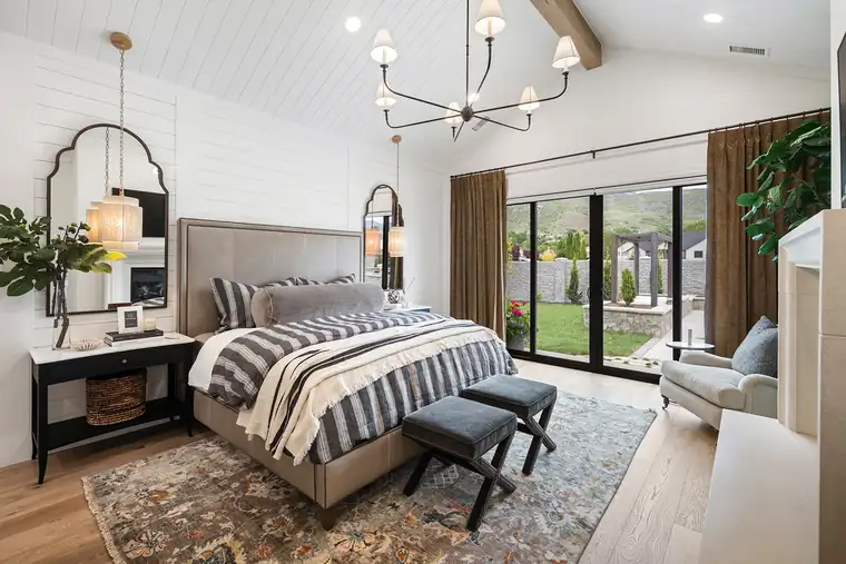 The European Chic by Raykon Construction