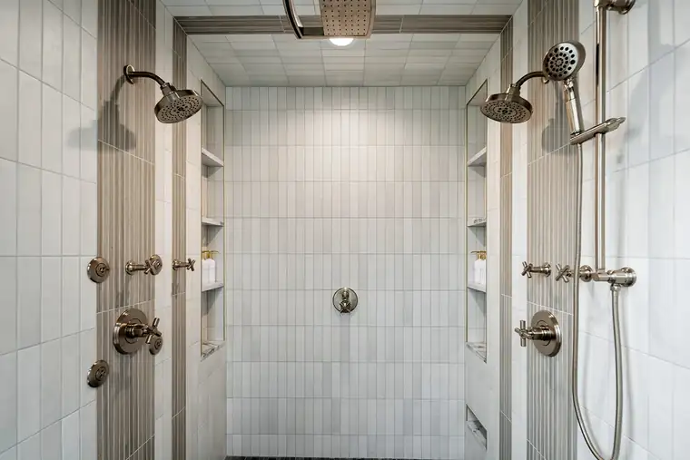 The European Chic by Raykon Construction