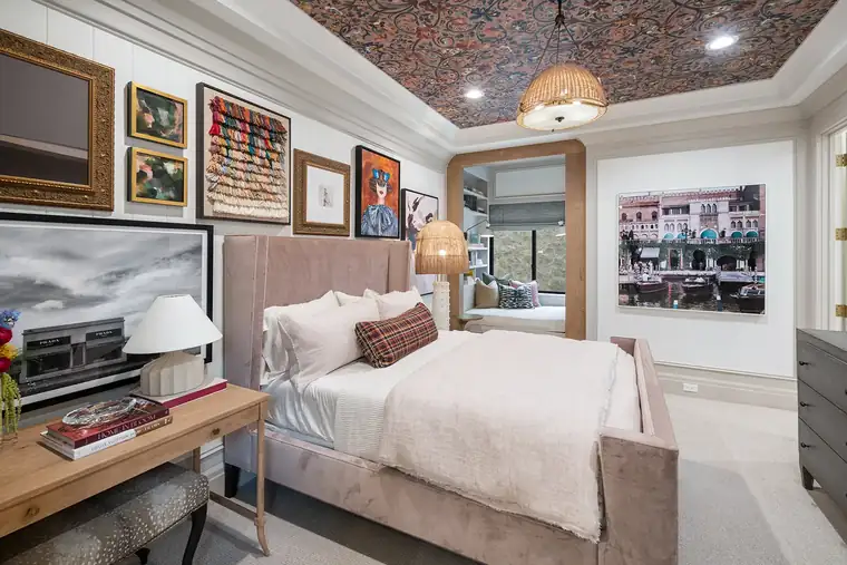 The European Chic by Raykon Construction