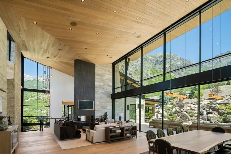 The Evergreen Summit by Raykon Construction
