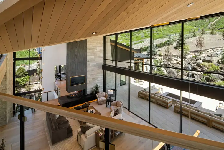 The Evergreen Summit by Raykon Construction