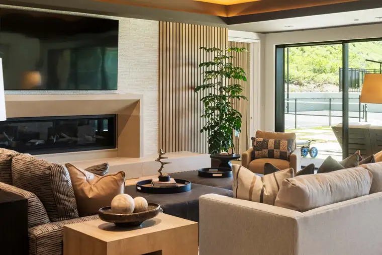 The Evergreen Summit by Raykon Construction