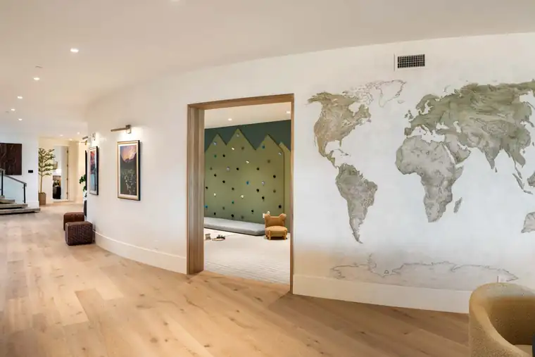 The Evergreen Summit by Raykon Construction