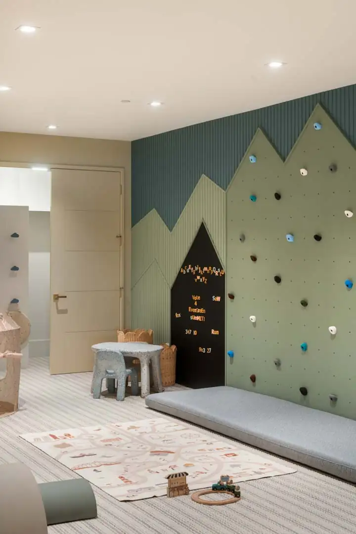 The Evergreen Summit by Raykon Construction