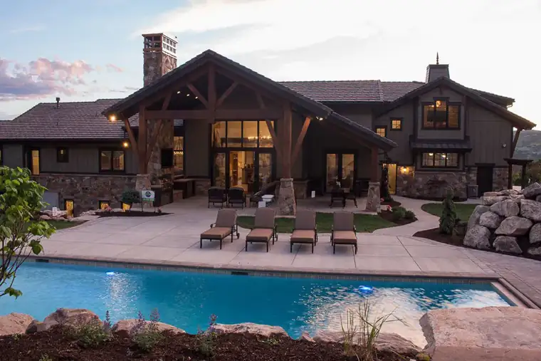 Home Exteriors by Raykon Construction