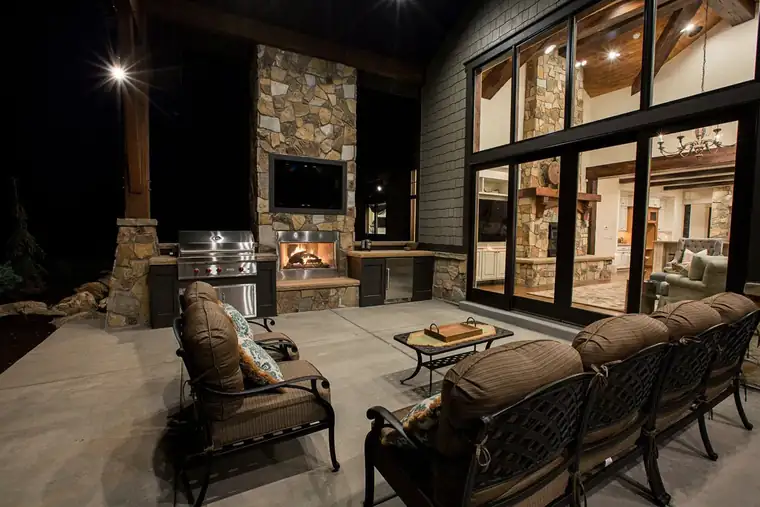 Home Exteriors by Raykon Construction