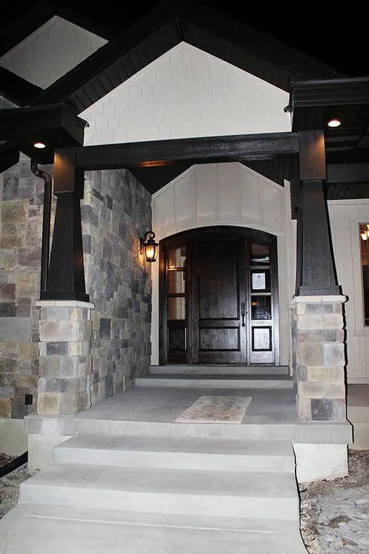 Home Exteriors by Raykon Construction