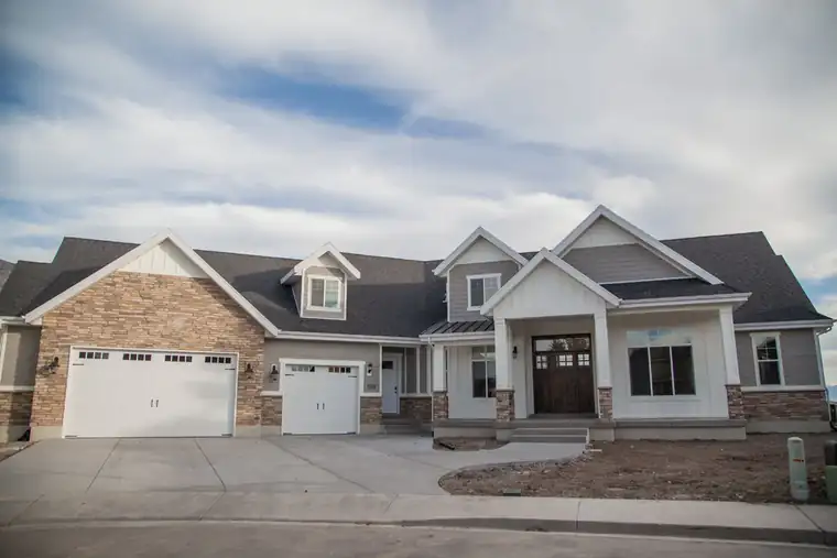 Home Exteriors by Raykon Construction