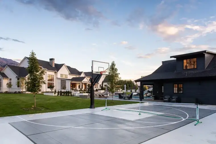 The Grove Farmhouse by Raykon Construction