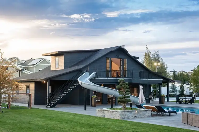 The Grove Farmhouse by Raykon Construction