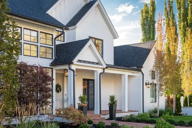The Grove Farmhouse by Raykon Construction