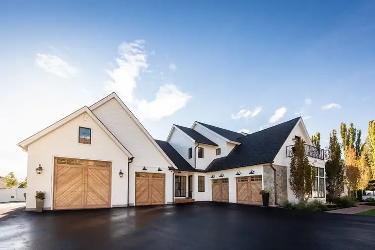 The Grove Farmhouse by Raykon Construction
