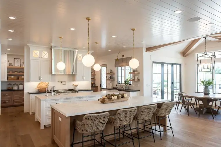 The Grove Farmhouse by Raykon Construction