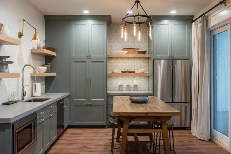 The Grove Farmhouse by Raykon Construction