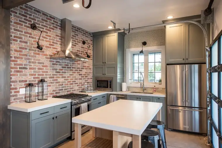 The Grove Farmhouse by Raykon Construction