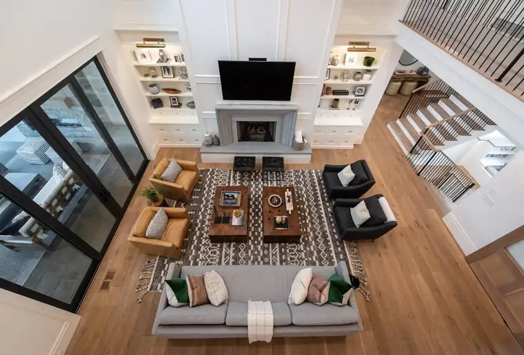 The Grove Farmhouse by Raykon Construction