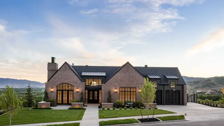 The Moritz by Raykon Construction