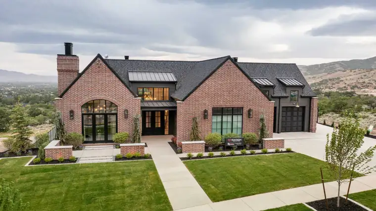 The Moritz by Raykon Construction